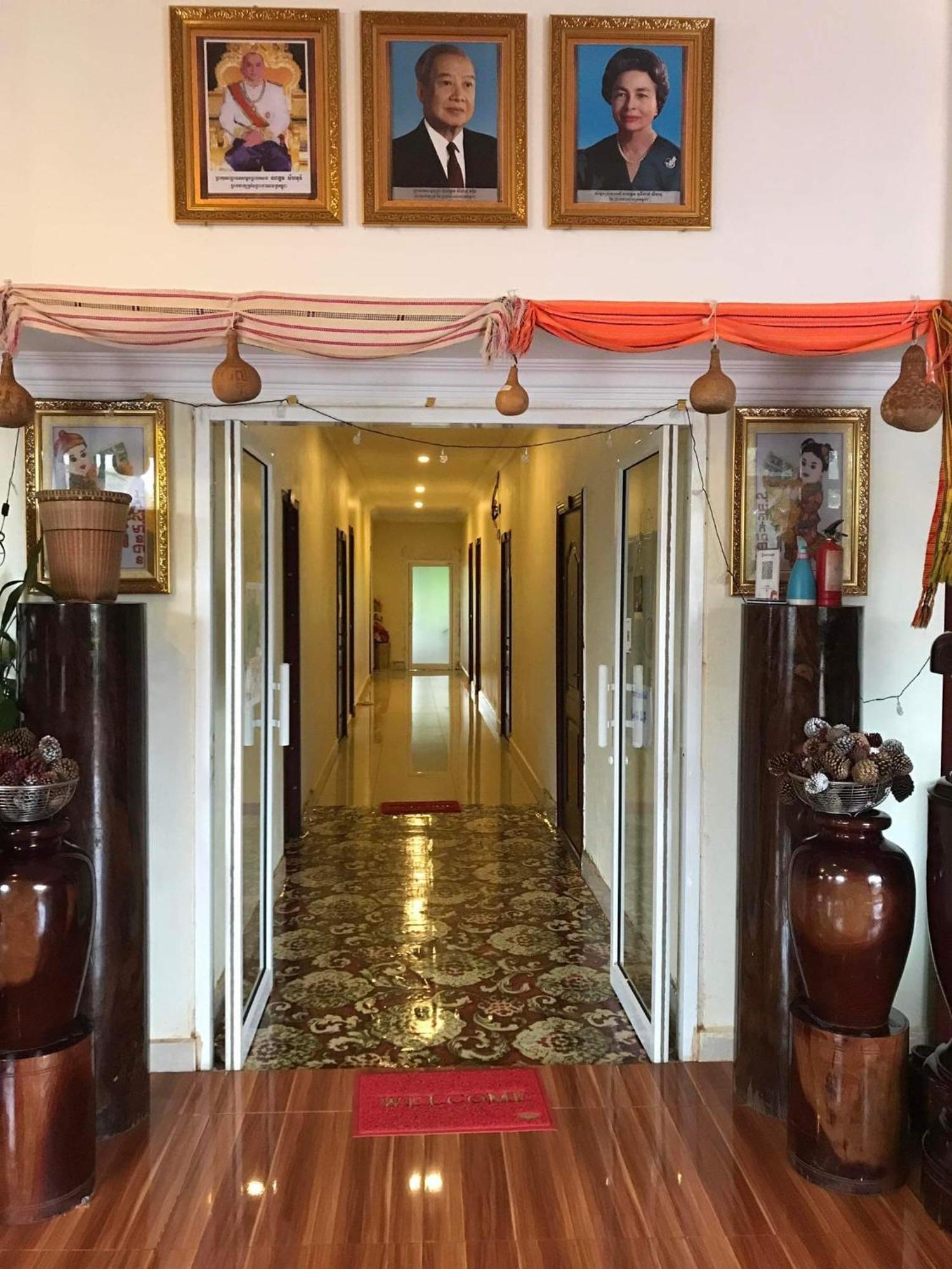 Manel Guesthouse And Restaurant Sen Monorom Exterior foto